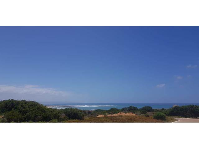 828 m² Land available in Stilbaai photo number 2