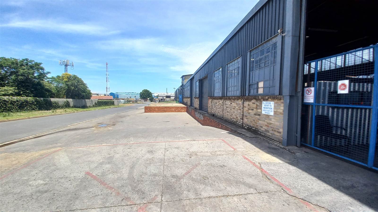 6000  m² Industrial space in Jet Park photo number 1