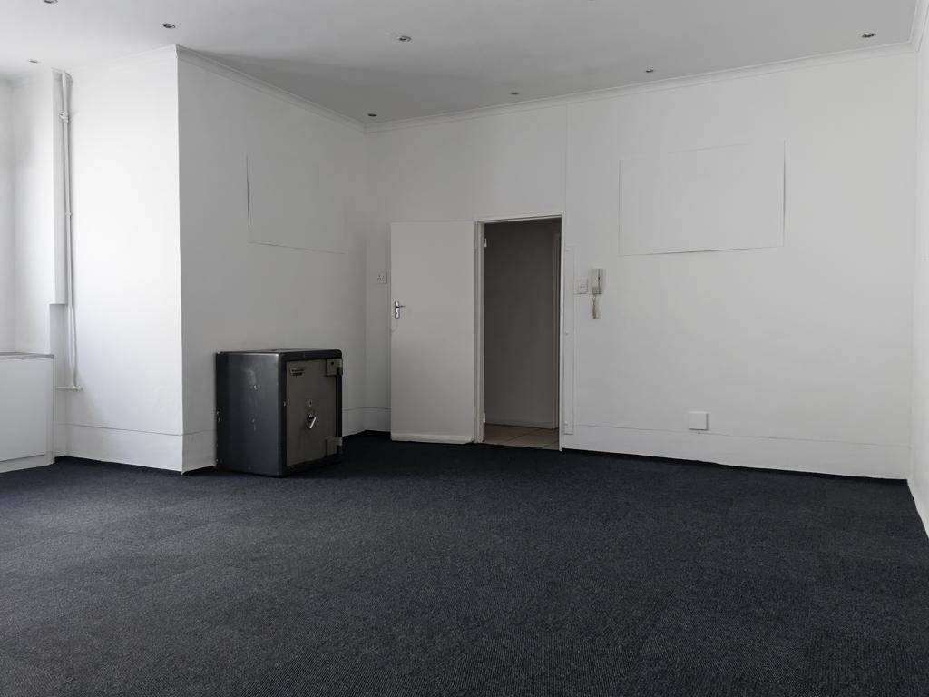 450  m² Commercial space in Claremont photo number 18