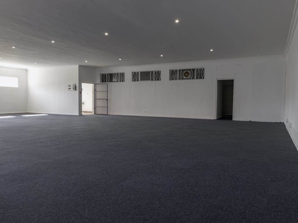 450  m² Commercial space in Claremont photo number 5