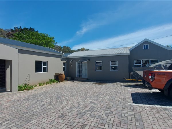 80  m² Commercial space in Walmer