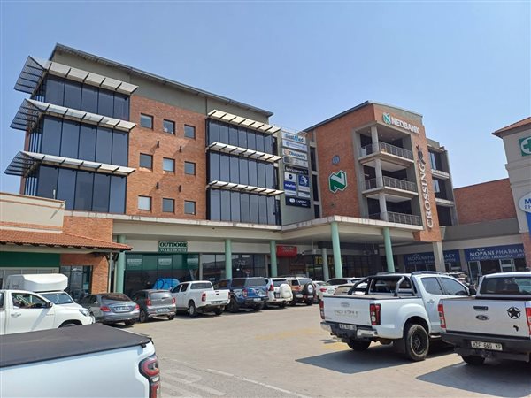 441  m² Commercial space