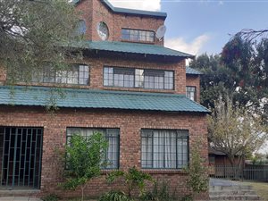 5 Bed House in Evander