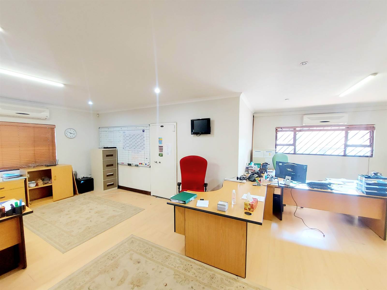400  m² Office Space in Bedfordview photo number 23