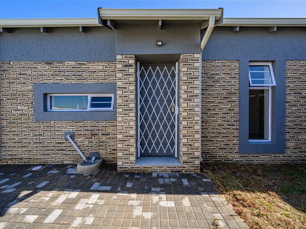 3 Bedroom House 3 Bedroom House