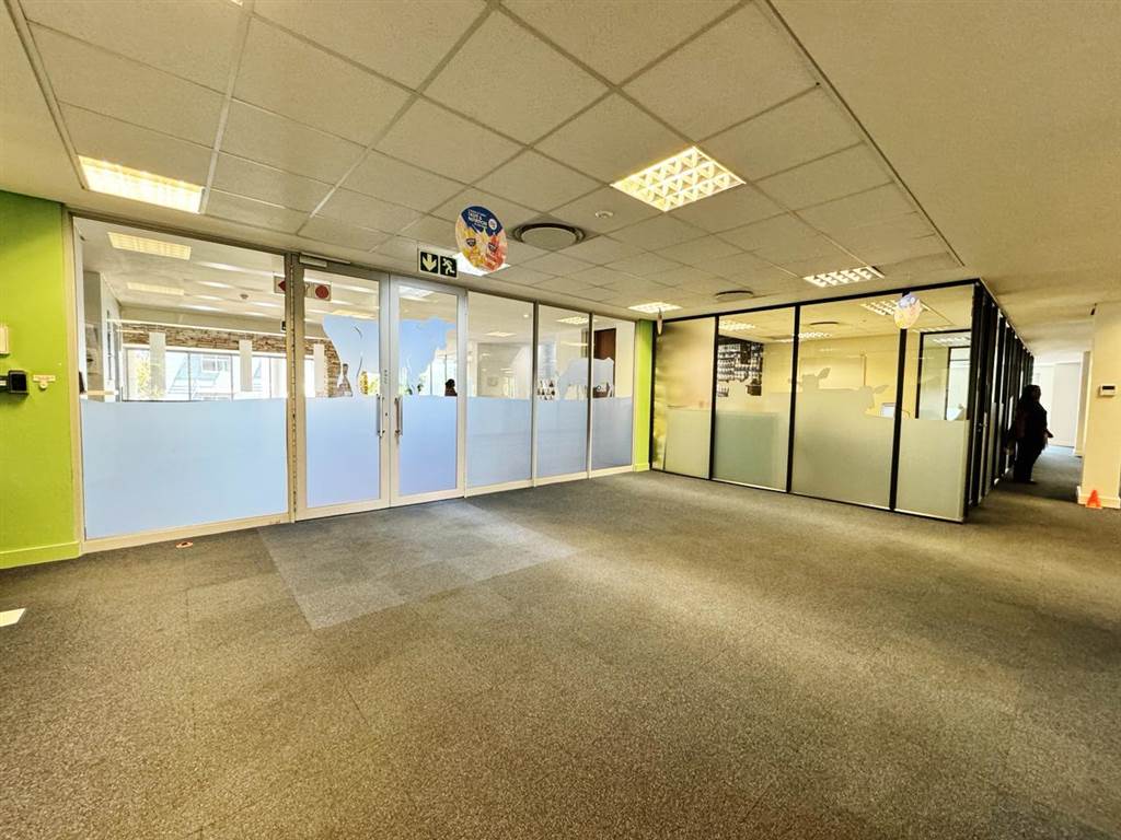 1425  m² Commercial space in Bryanston photo number 10