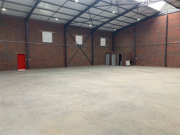 633  m² Industrial space in Mkondeni