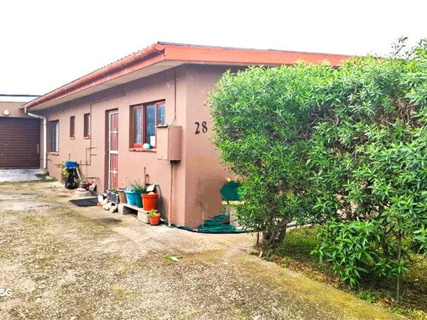 4 Bedroom House 4 Bedroom House