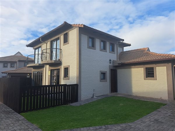 4 Bedroom Duplex 4 Bedroom Duplex