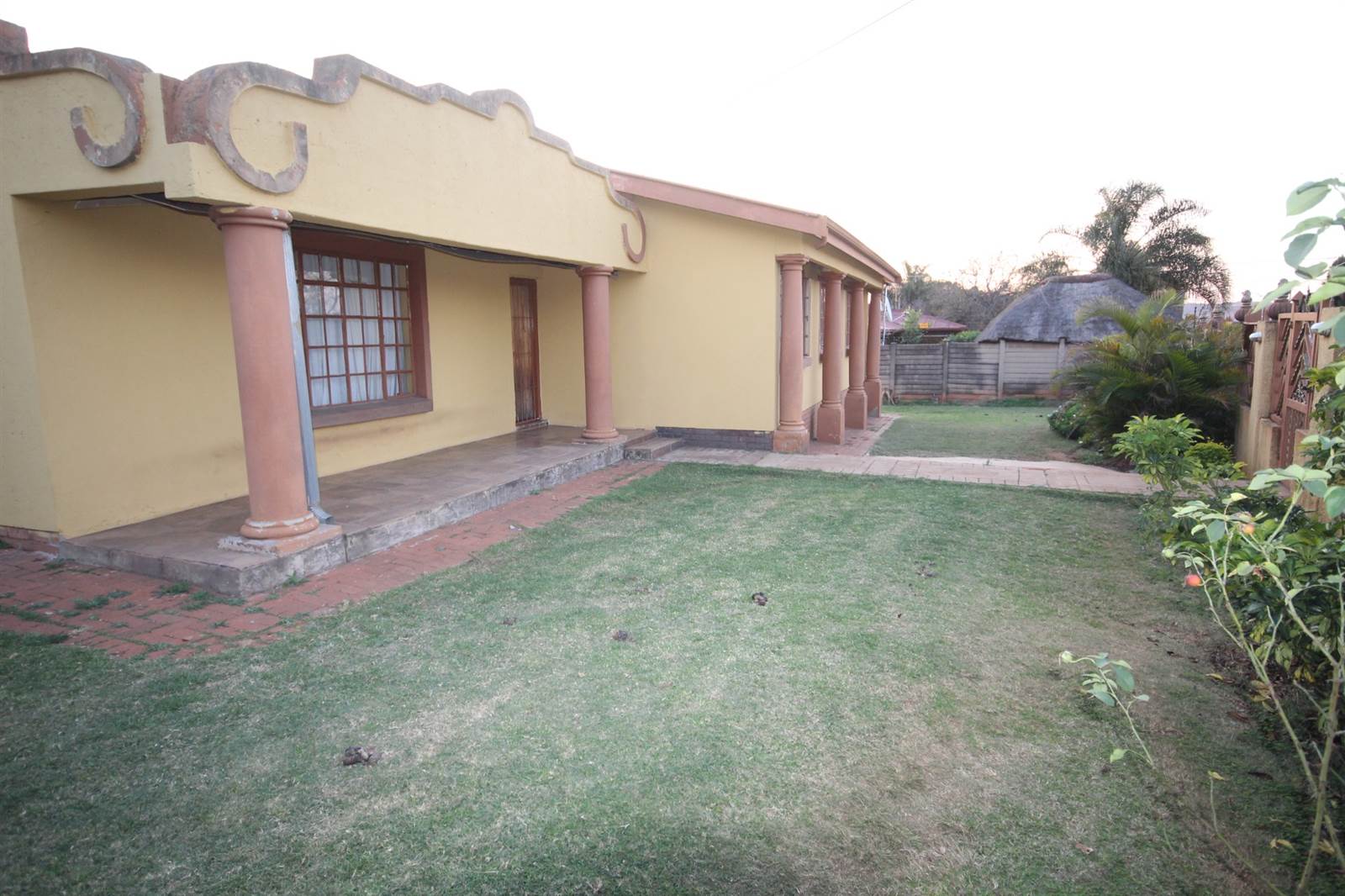 4 Bed House in Pretoria West photo number 2