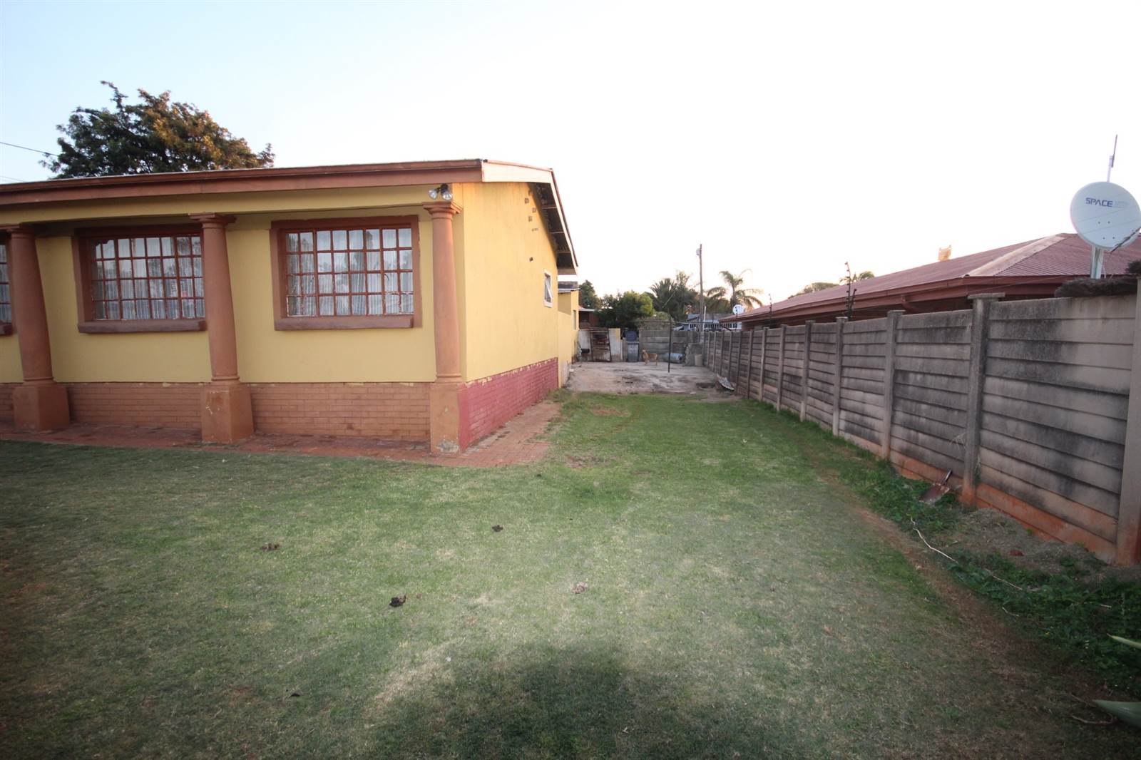 4 Bed House in Pretoria West photo number 23
