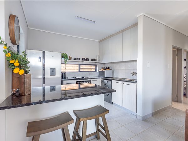 3 Bedroom Simplex 3 Bedroom Simplex