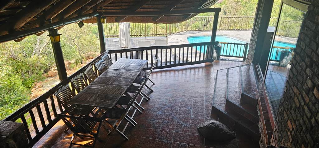 10 Bed House in Mabalingwe Nature Reserve photo number 29