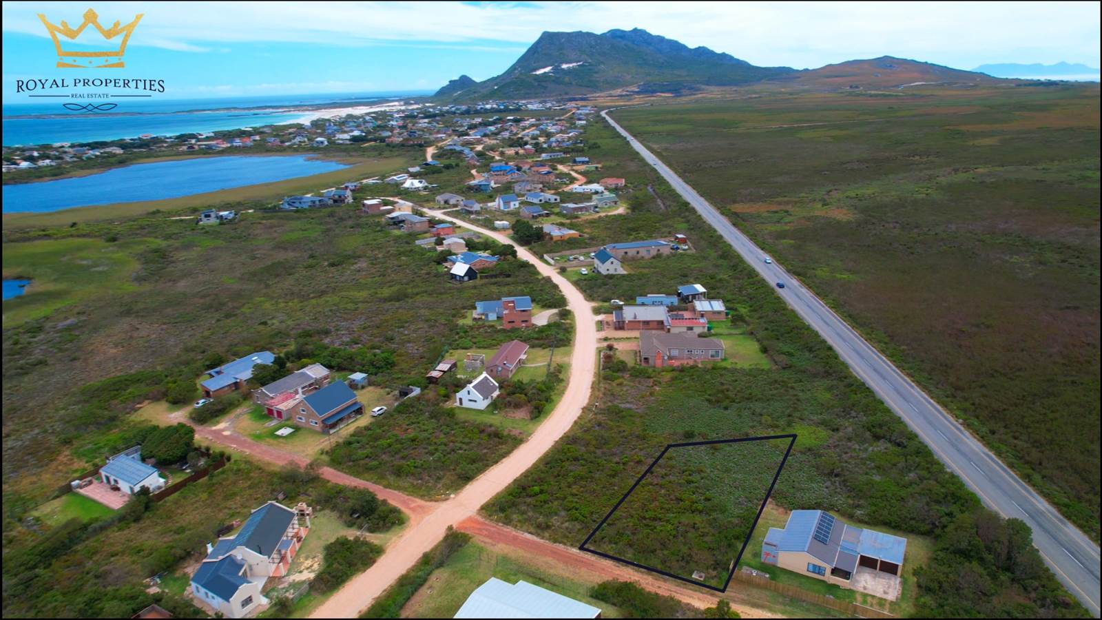 1035 m² Land available in Bettys Bay photo number 2