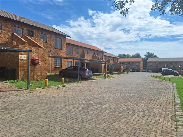 2 Bed House in Meyerton South