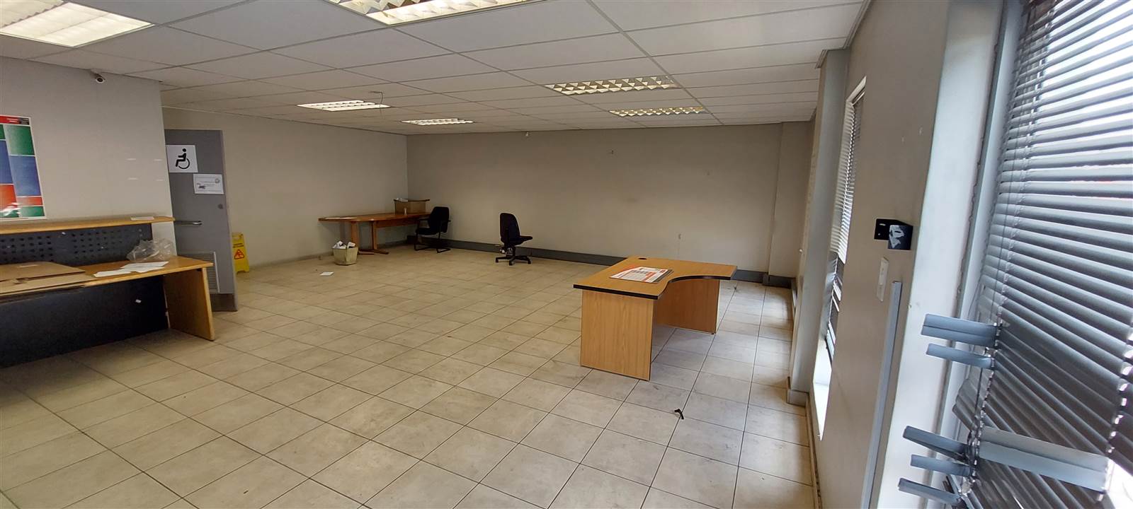 2700  m² Industrial space in Clayville photo number 8