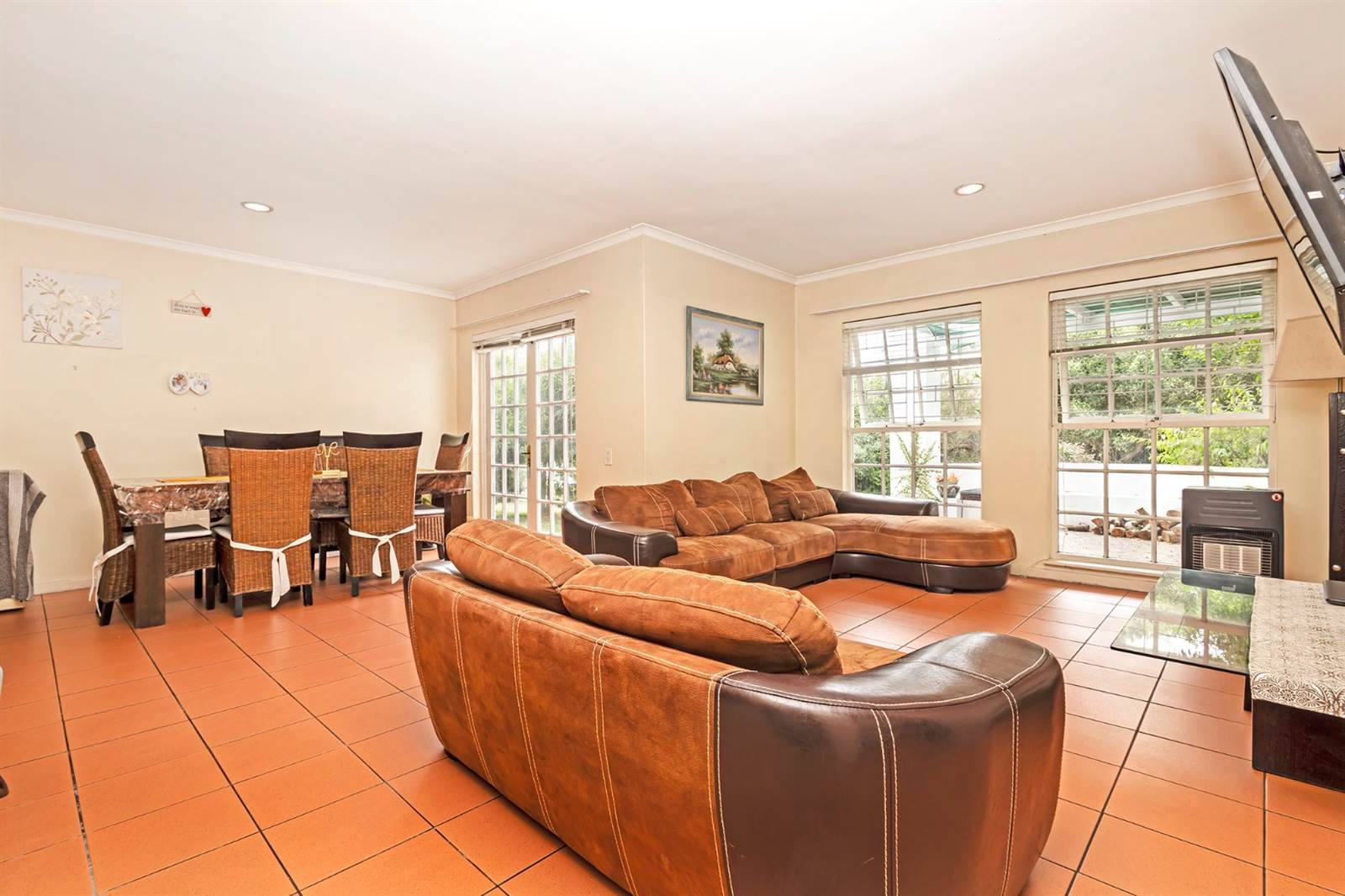 3 Bed House in Zevenwacht Country Estate photo number 5