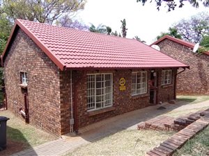 2 Bed Townhouse in Waterkloof Park