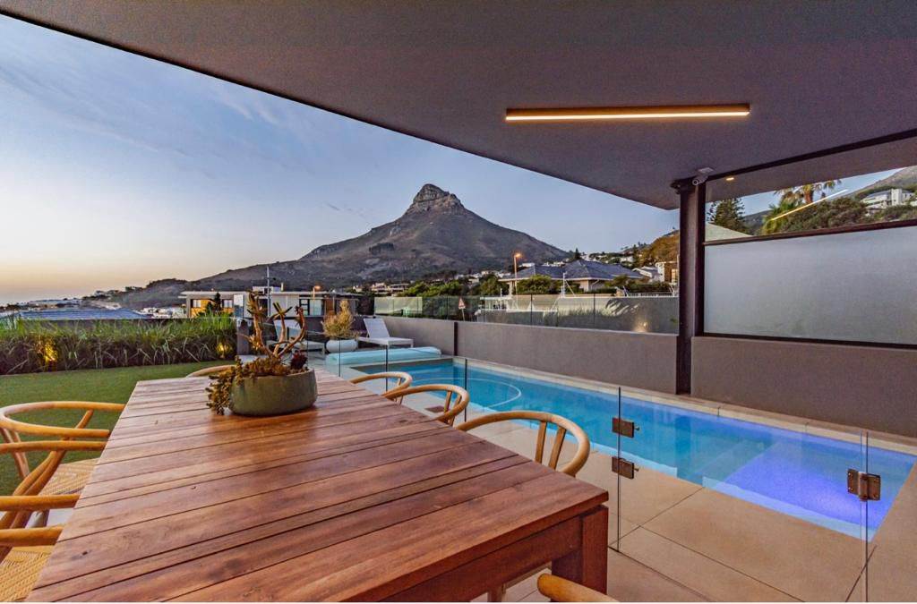 5 Bed House in Camps Bay photo number 7