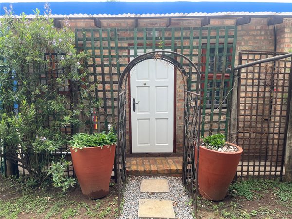 1 Bed Garden Cottage