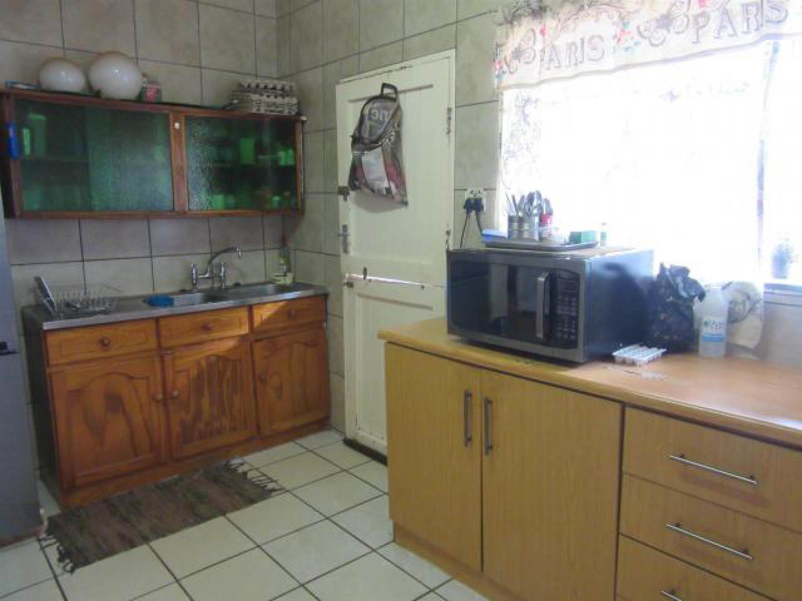 3 Bed House in Vryburg photo number 7