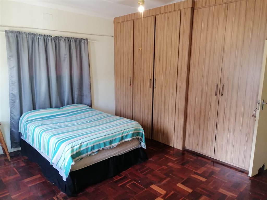 4 Bed House in Vierfontein photo number 6