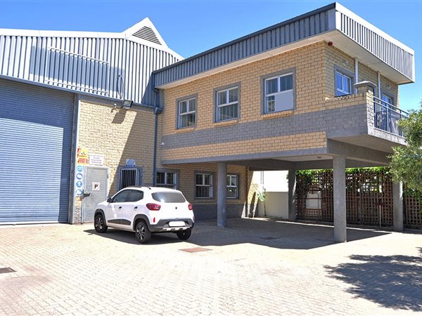 569  m² Commercial space