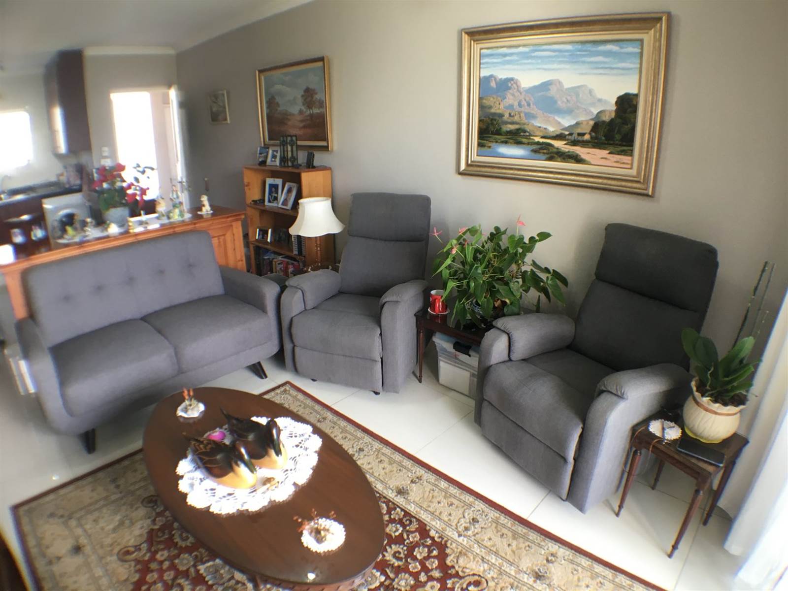 2 Bed Apartment in Flamingo Vlei photo number 3
