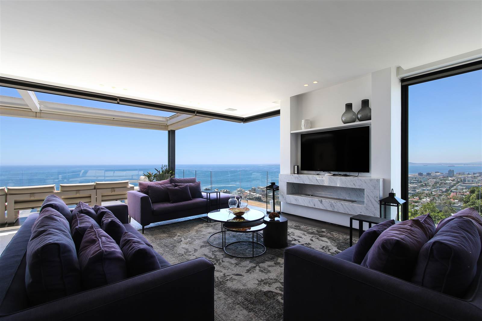 3 Bed Apartment in Fresnaye photo number 5