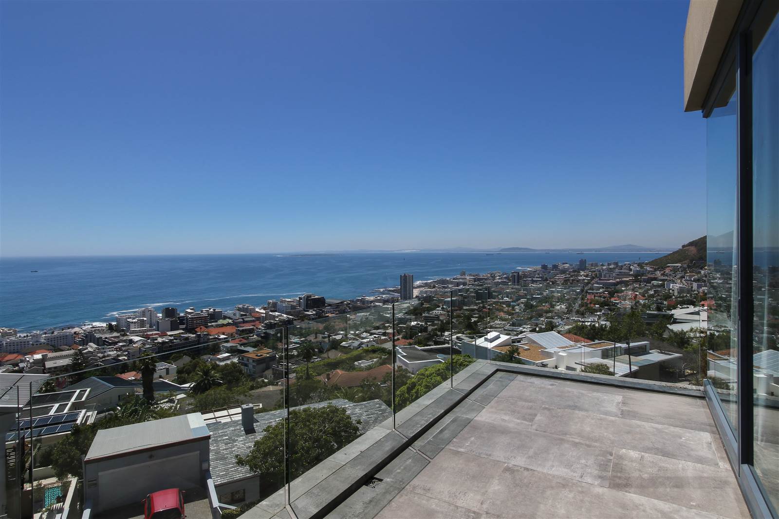 3 Bed Apartment in Fresnaye photo number 29