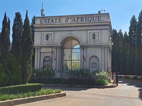 520 m² Land