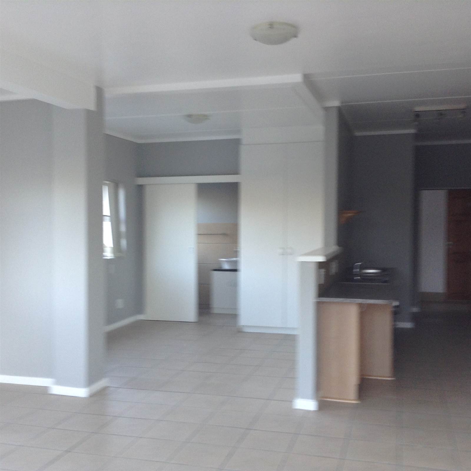 1 Bed Flat in Hout Bay and surrounds photo number 5