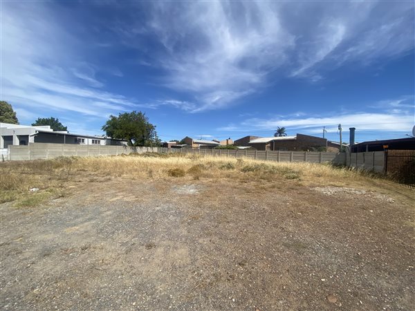 657 m² Land available in Somerset Park
