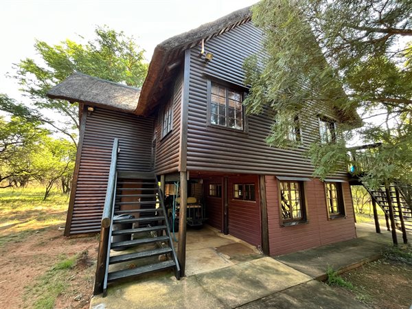 5 Bedroom House 5 Bedroom House