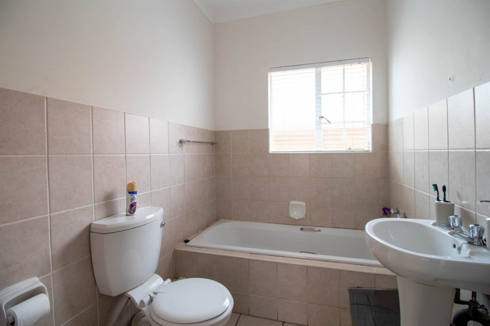 3 Bed Townhouse in Terenure photo number 8