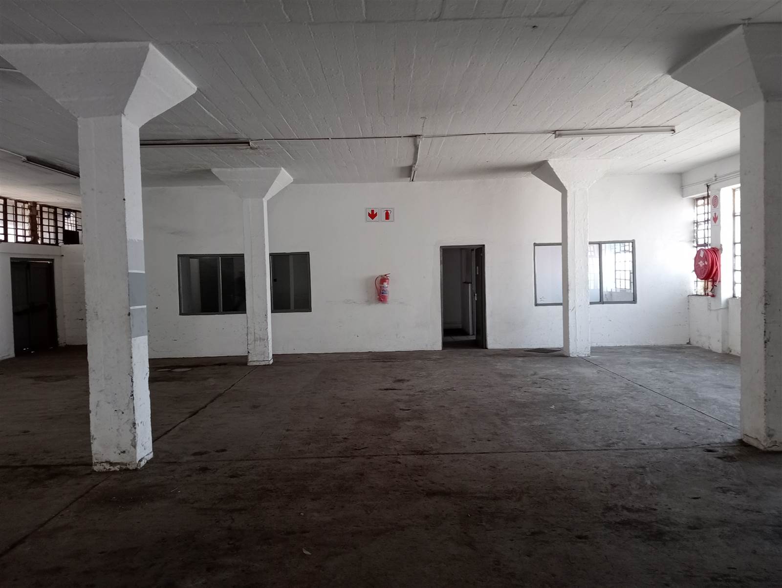 153  m² Industrial space in Jacobs photo number 6