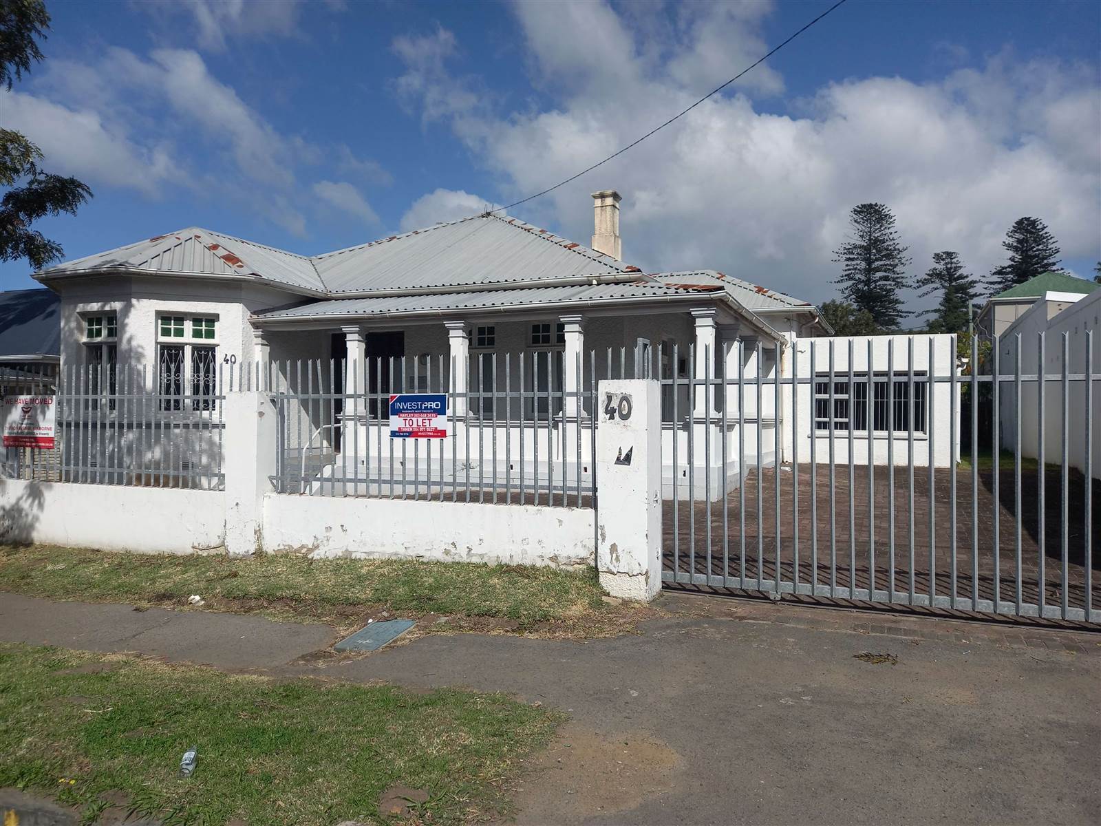 215  m² Commercial space in Southernwood photo number 19