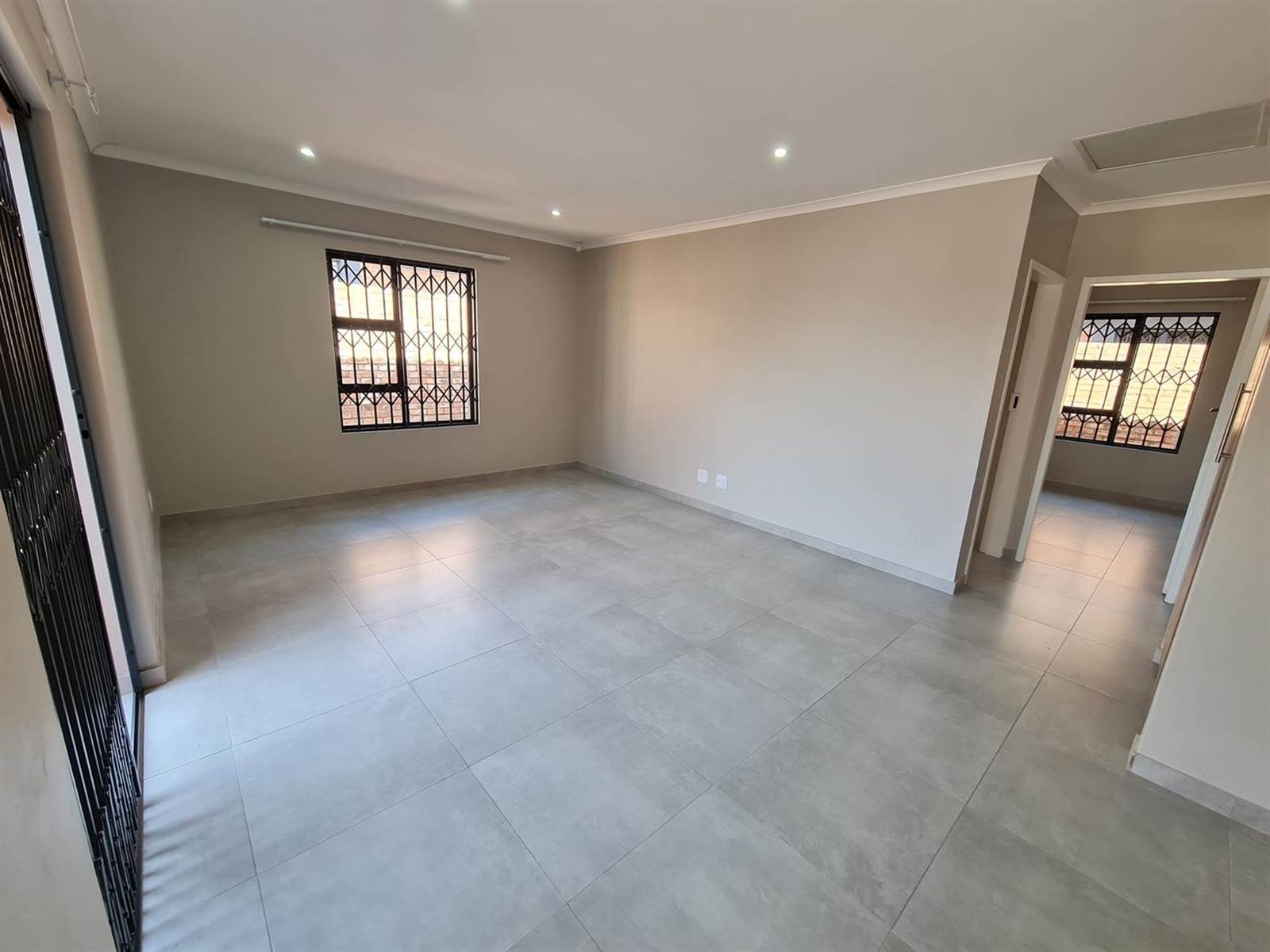 3 Bed House in Secunda photo number 5
