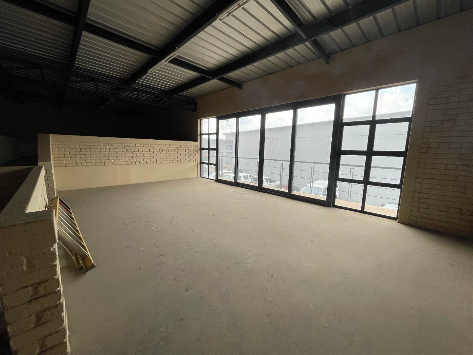 334  m² Commercial space in Pomona photo number 4