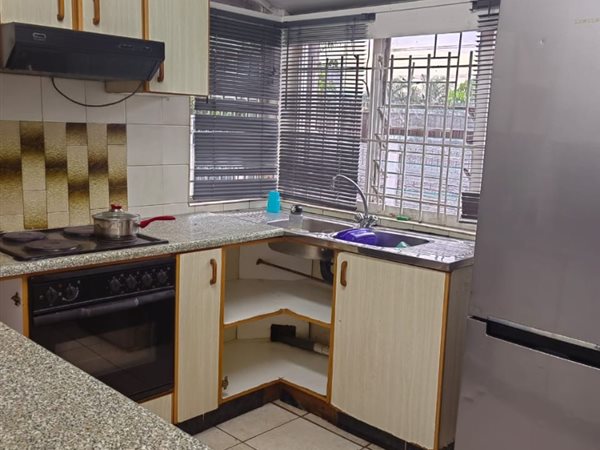 2.5 Bed Apartment in Bulwer