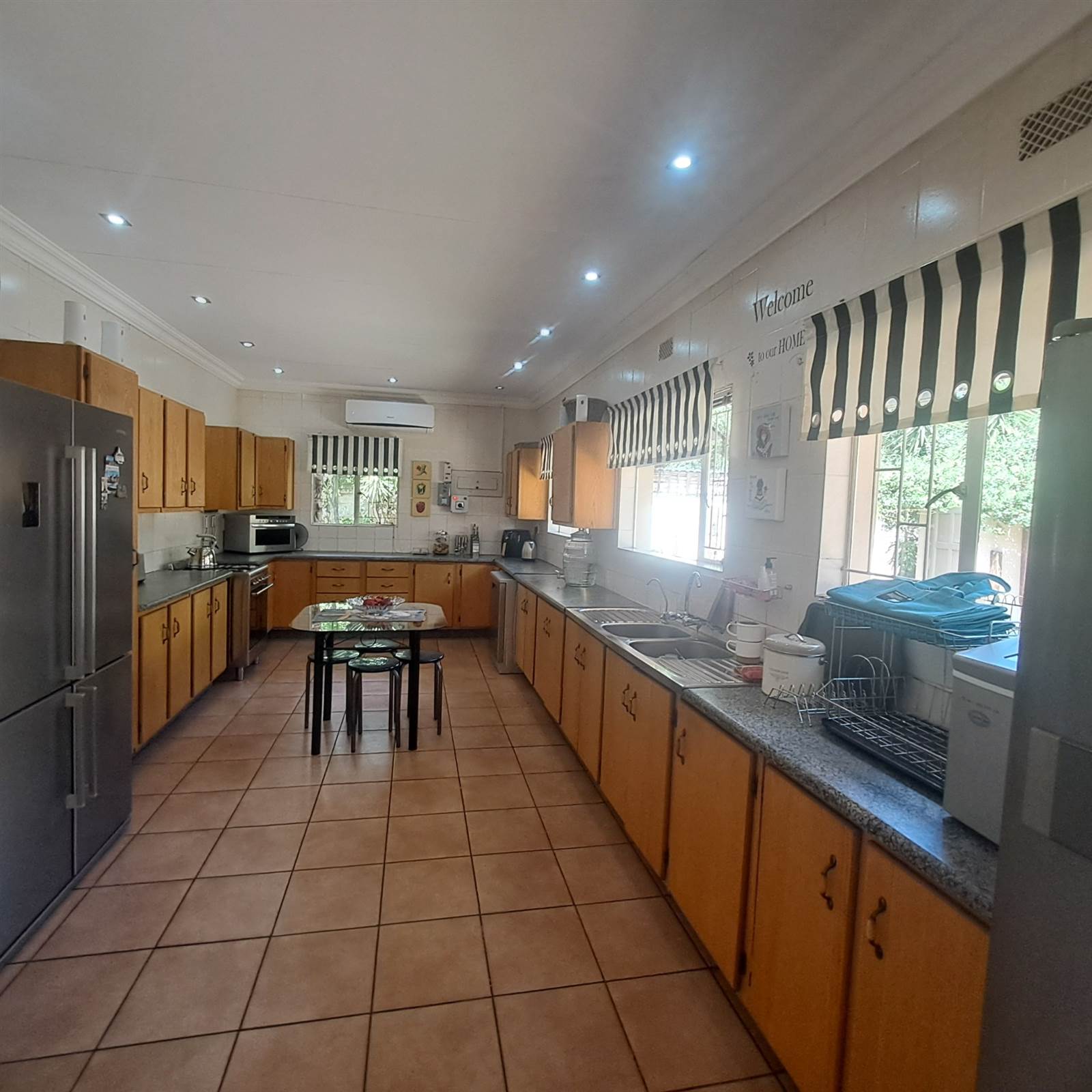 4 Bed House in Protea Park photo number 4