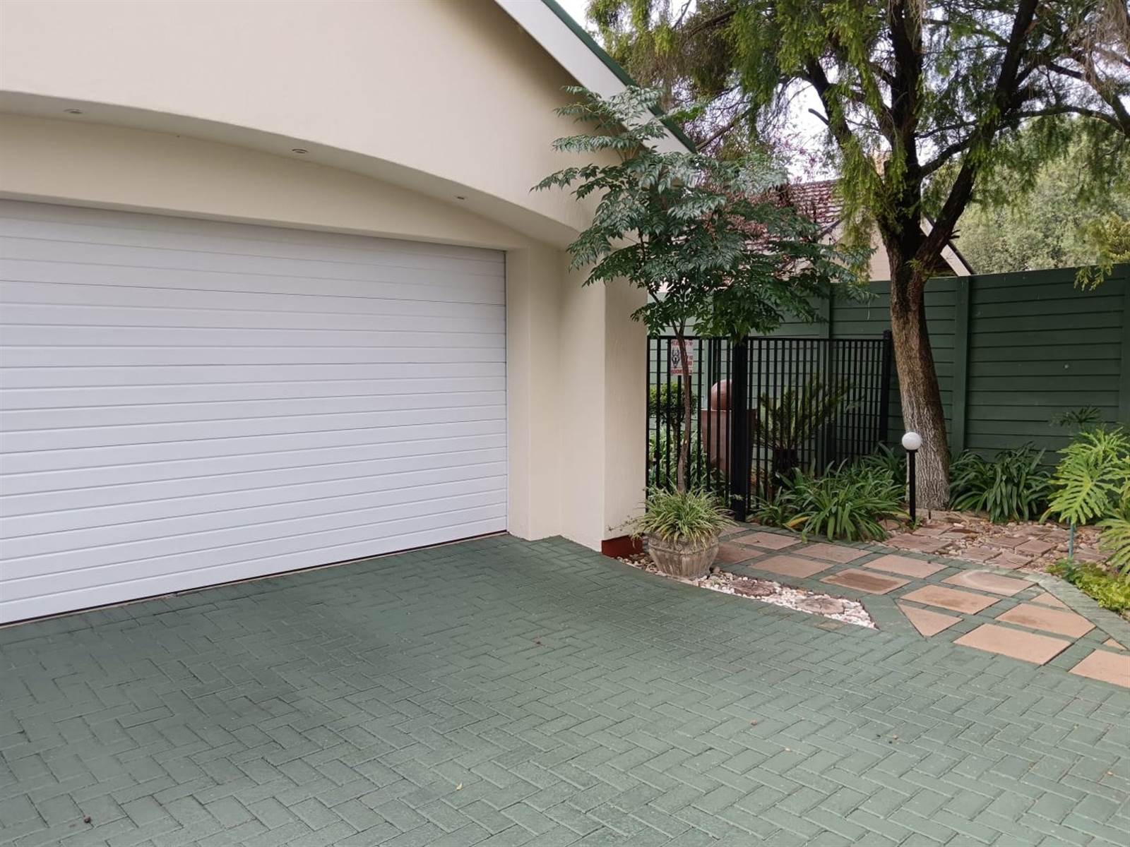 3 Bed House in Jan Cilliers Park photo number 4