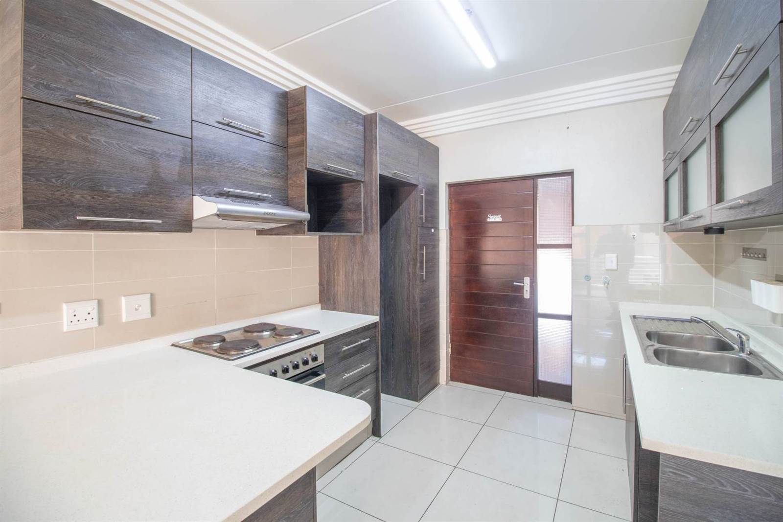 3 Bed Apartment in Boksburg Central photo number 14