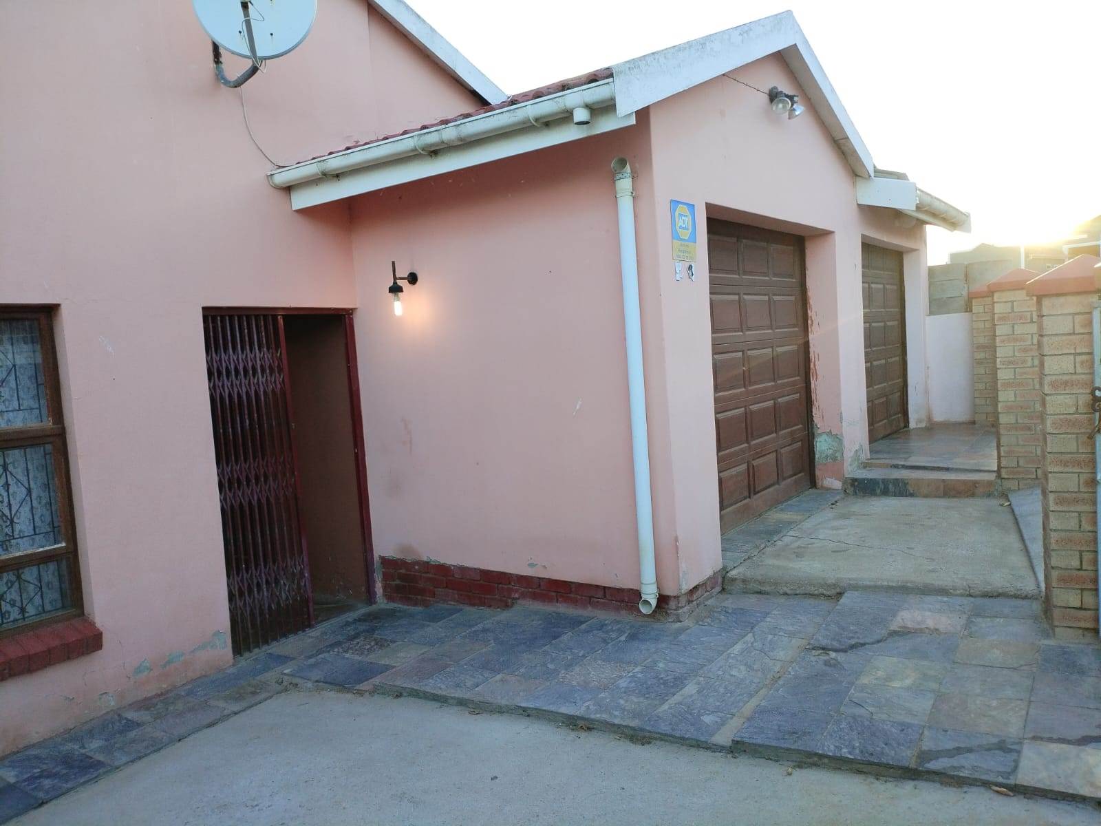 3 Bed House in Kwamagxaki photo number 19