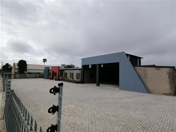 1 010  m² Commercial space