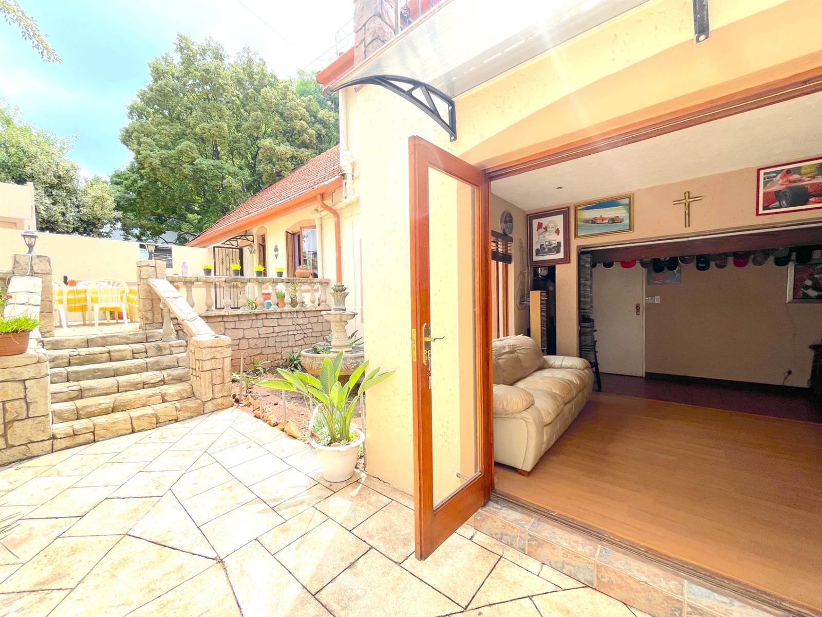 4 Bed House in Northcliff photo number 21