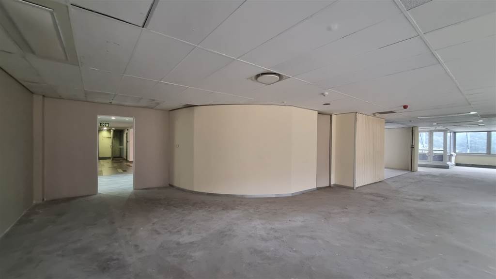 540  m² Commercial space in Hatfield photo number 14
