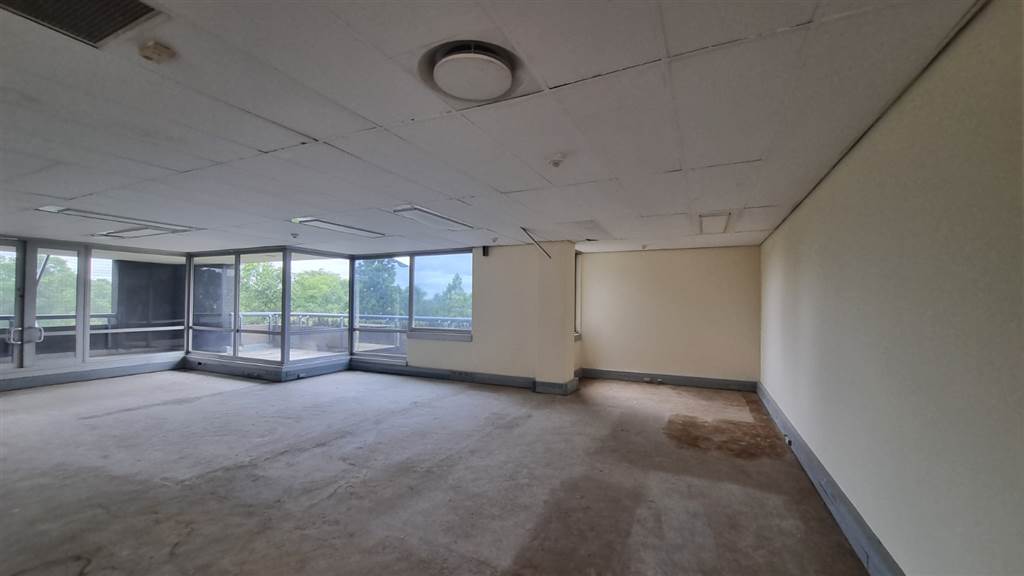 540  m² Commercial space in Hatfield photo number 8