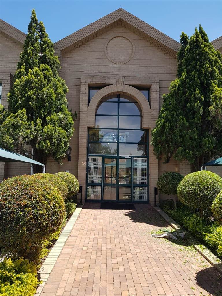 2741  m² Commercial space in Edenvale photo number 3