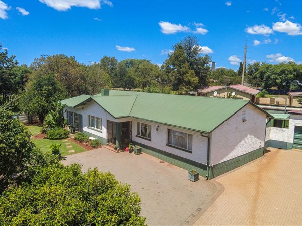 3 Bedroom House 3 Bedroom House
